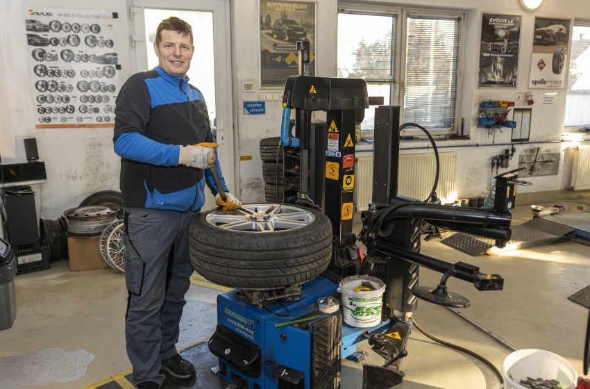 Úgy gondolom, legyünk jó kapcsolatban az emberekkel, ne mondjunk egymásra semmi rosszat - Beszélgetés Horváth Zoltánnal